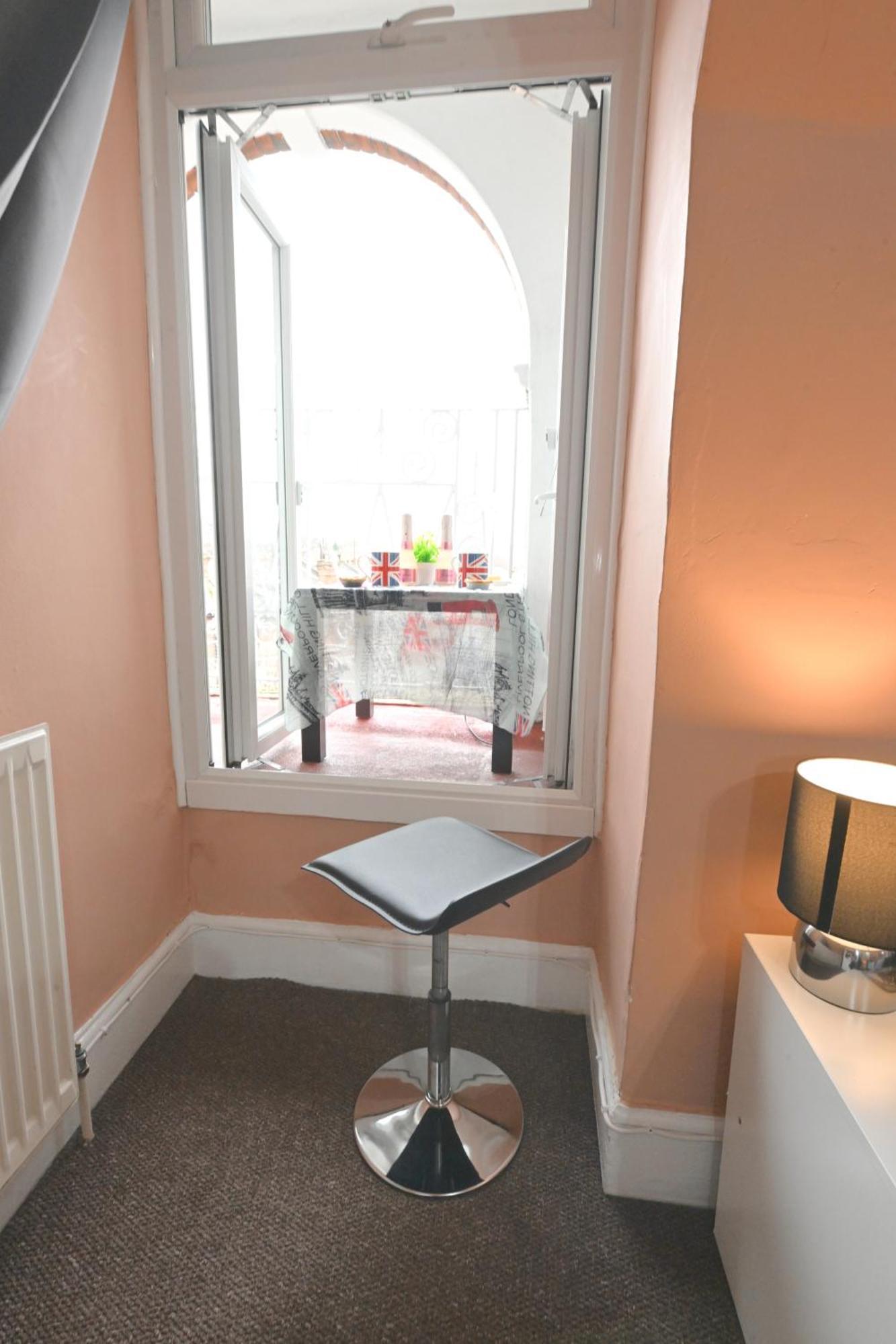 Stunning 3 Bedroom Serviced Flat In North London Ngoại thất bức ảnh